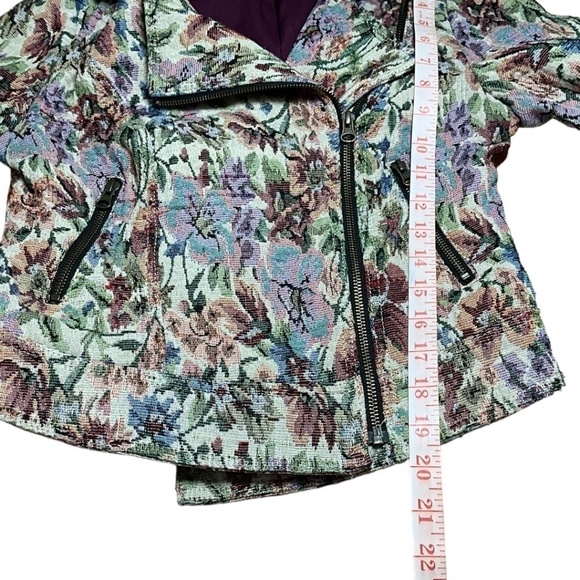 FREE PEOPLE Boho Floral tapestry Lined Moto Crop Jacket Zipper Details US Sz 2 - Picture 7 of 11
